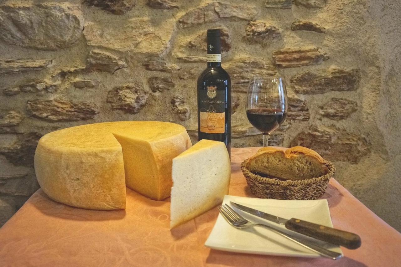 Pensione Albergo Diffuso Ceaglio Valle Maira Marmora Buitenkant foto