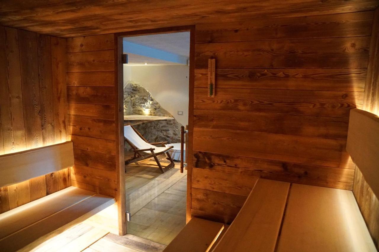 Pensione Albergo Diffuso Ceaglio Valle Maira Marmora Buitenkant foto