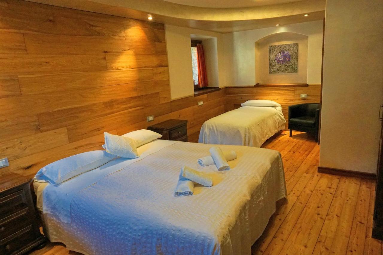 Pensione Albergo Diffuso Ceaglio Valle Maira Marmora Buitenkant foto